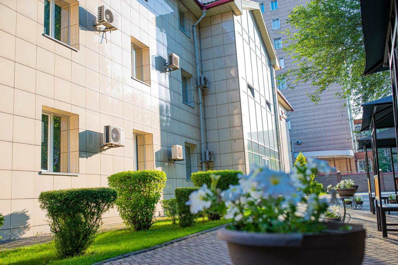 Jeppesen Residence Алмати Екстер'єр фото